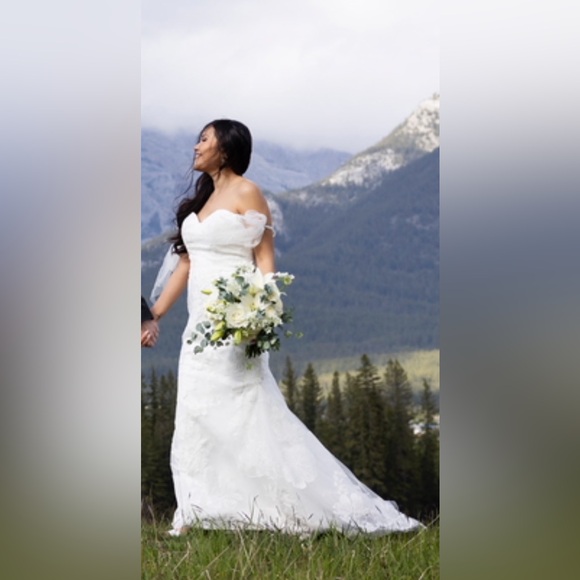 Lis Simon Wedding Dress - Picture 9 of 11